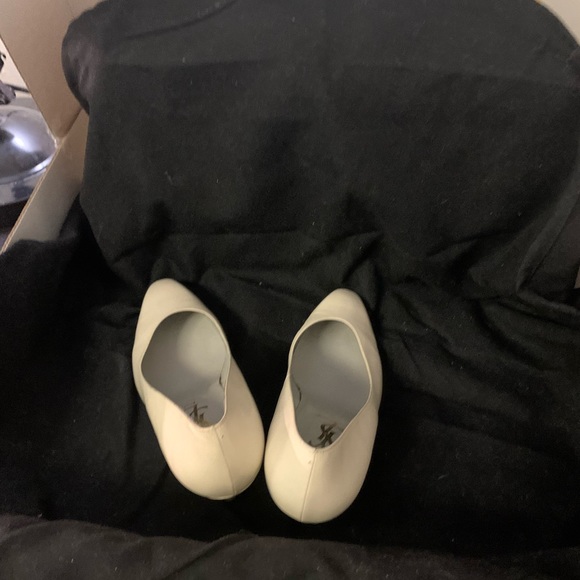 Yves Saint Laurent Beige Leather Pumps Size EU 36/ US 6 - Picture 15 of 15